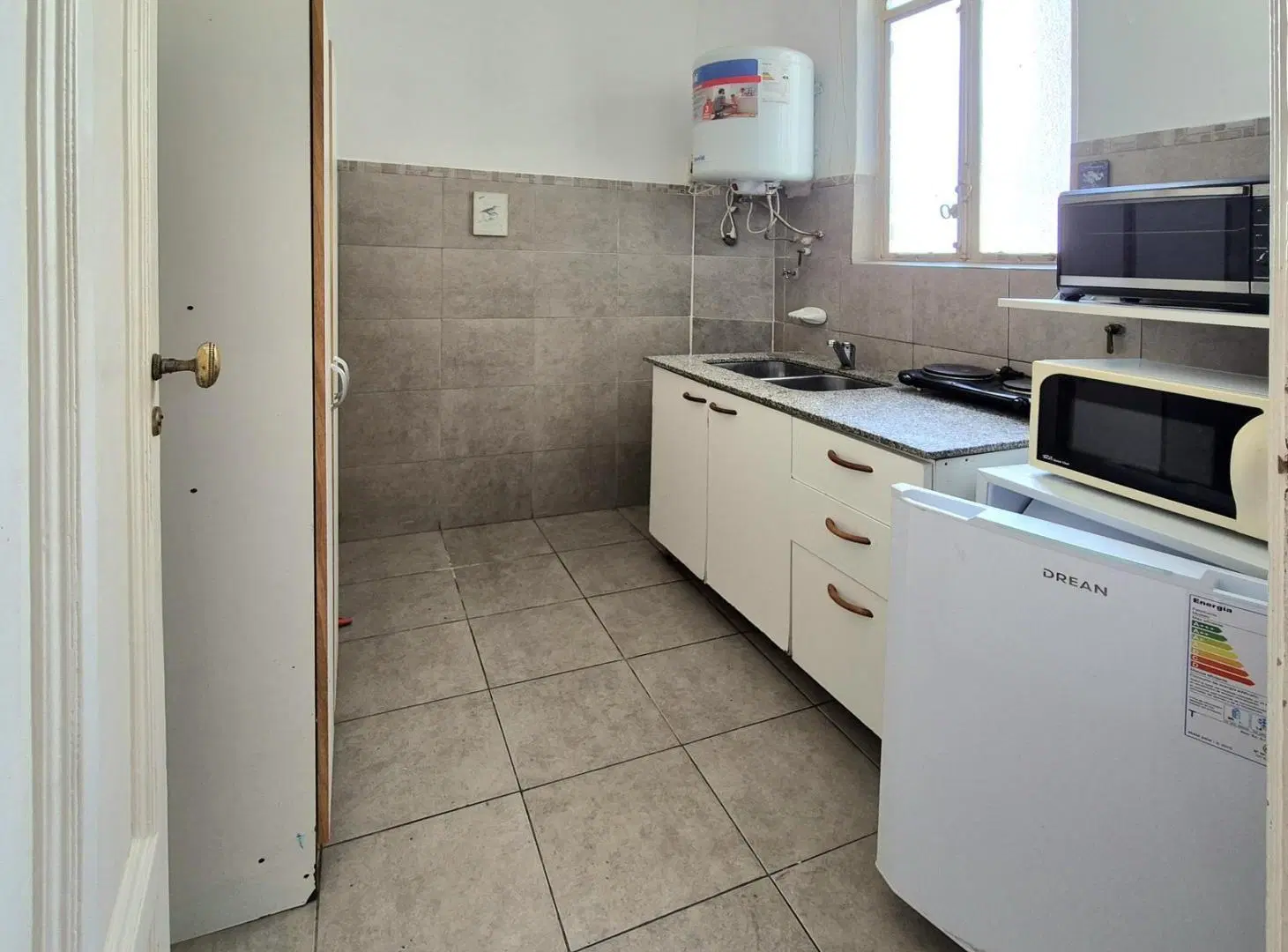 VENTA CON RENTA Departamento 2 ambientes amueblado IDEAL INVERSOR! 2