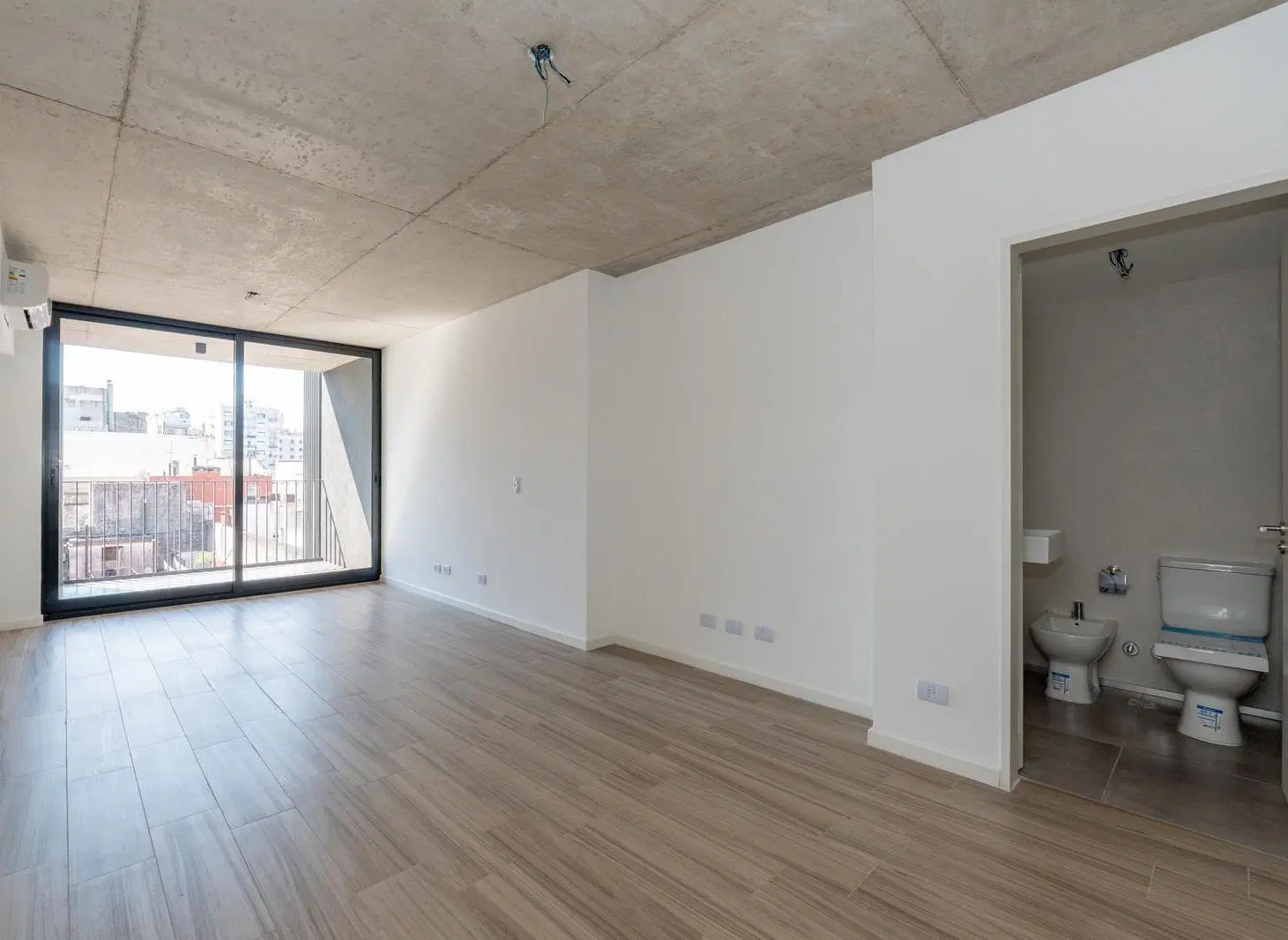 VENTA DEPARTAMENTO MONOAMBIENTE - BARRIO MONSERRAT 4