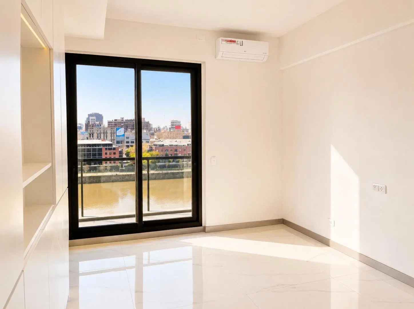 Venta Exclusivo 2 Ambientes Puerto Madero | Vista Abierta al Dique 1 | Amenities Premium. 3