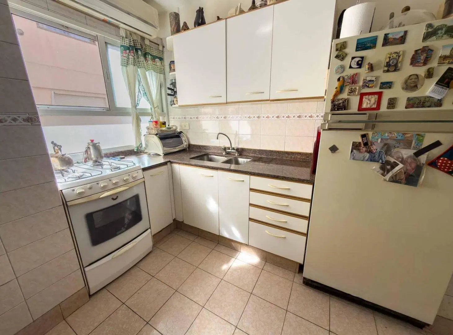VENTA Departamento 4 AMBIENTES - BALCÓN - COCHERA CUBIERTA - Flores 4