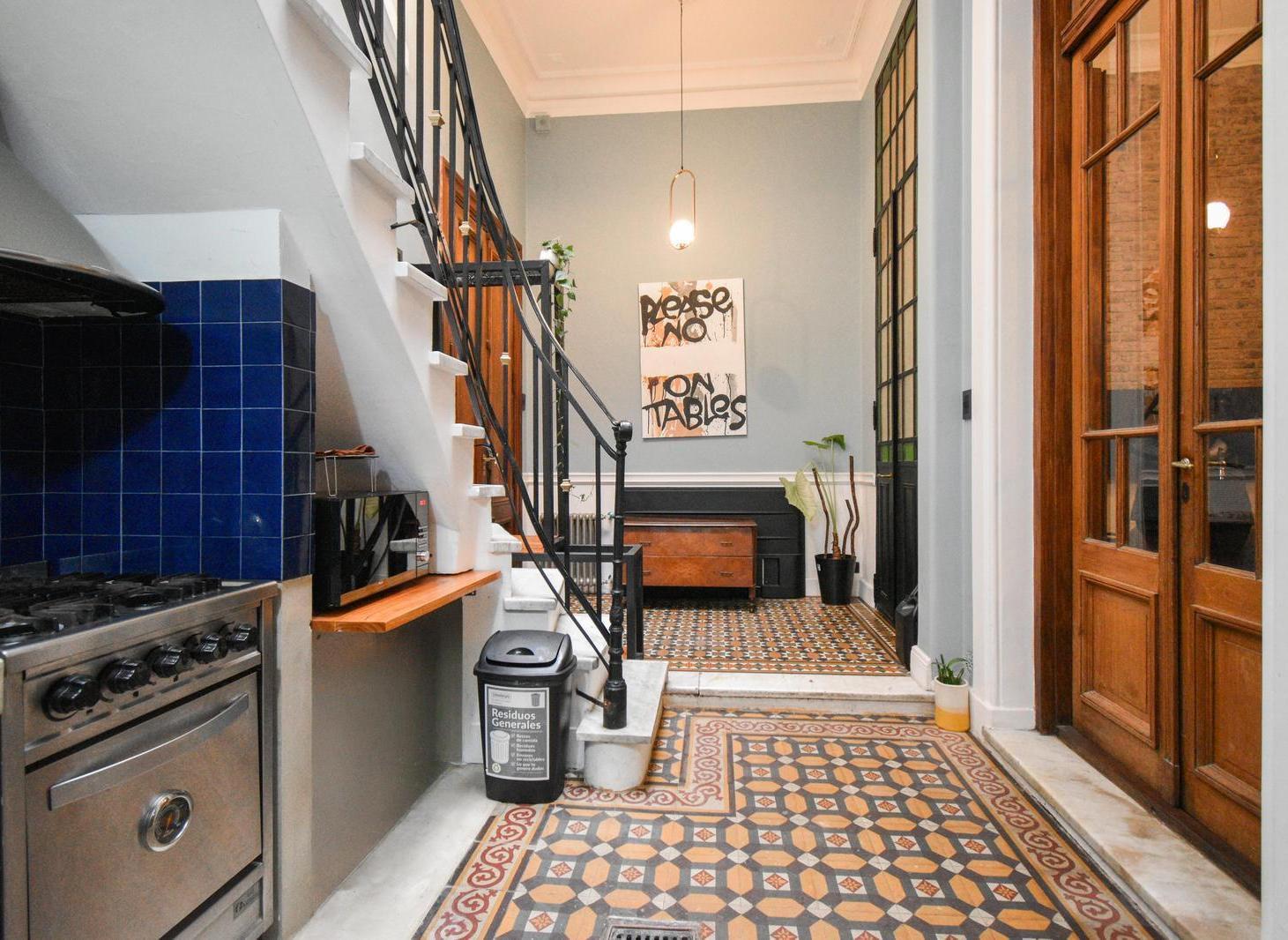 PH reciclado con terraza y parrilla | Se vende amoblado | Recoleta