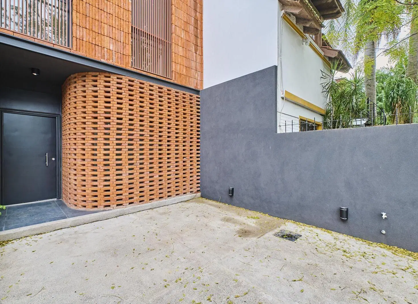 Venta dúplex a estrenar 4 ambientes con jardín, parrilla y cochera en Olivos 5