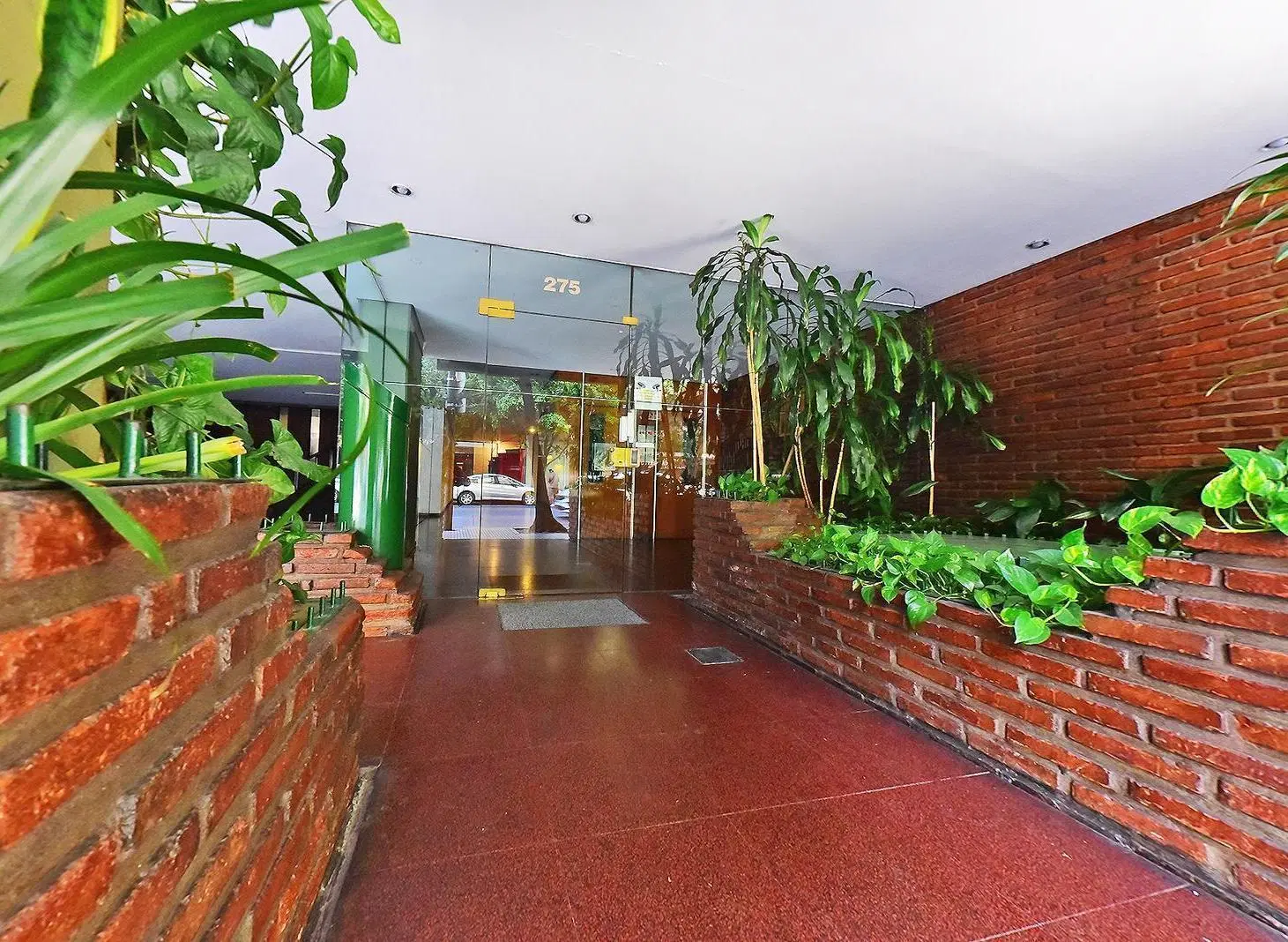 DEPARTAMENTO-3 AMBIENTES-COCHERA-BALCON 2