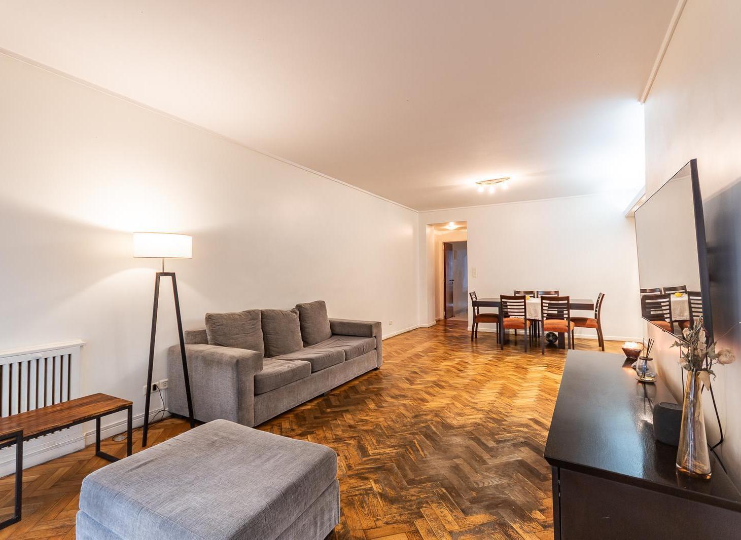 Venta Amplio 4 ambientes en Barrio Norte.
