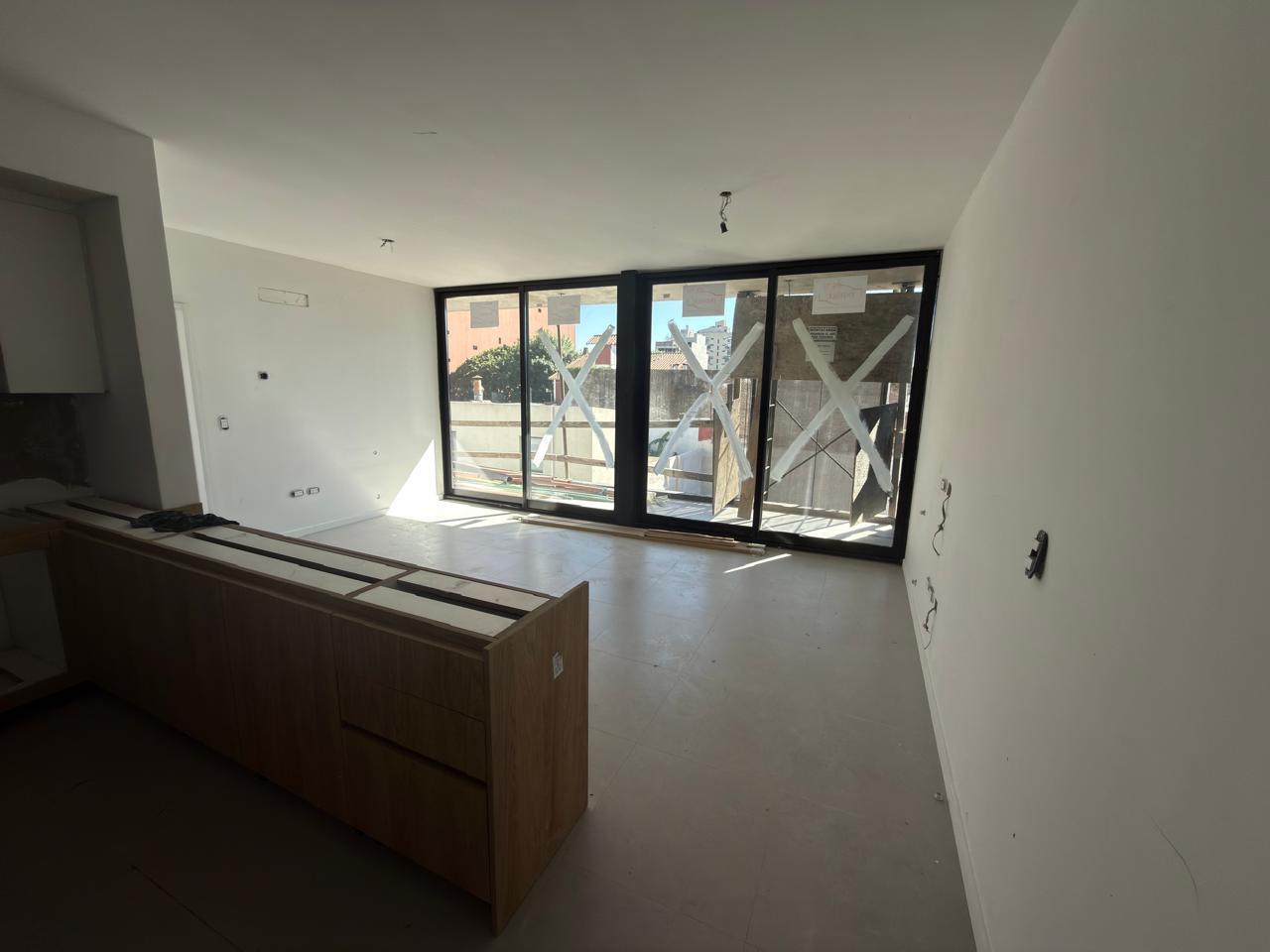 Venta Departamento 2 ambientes en Saavedra Cochera opcional Edificio Frente a la plaza Contra frente