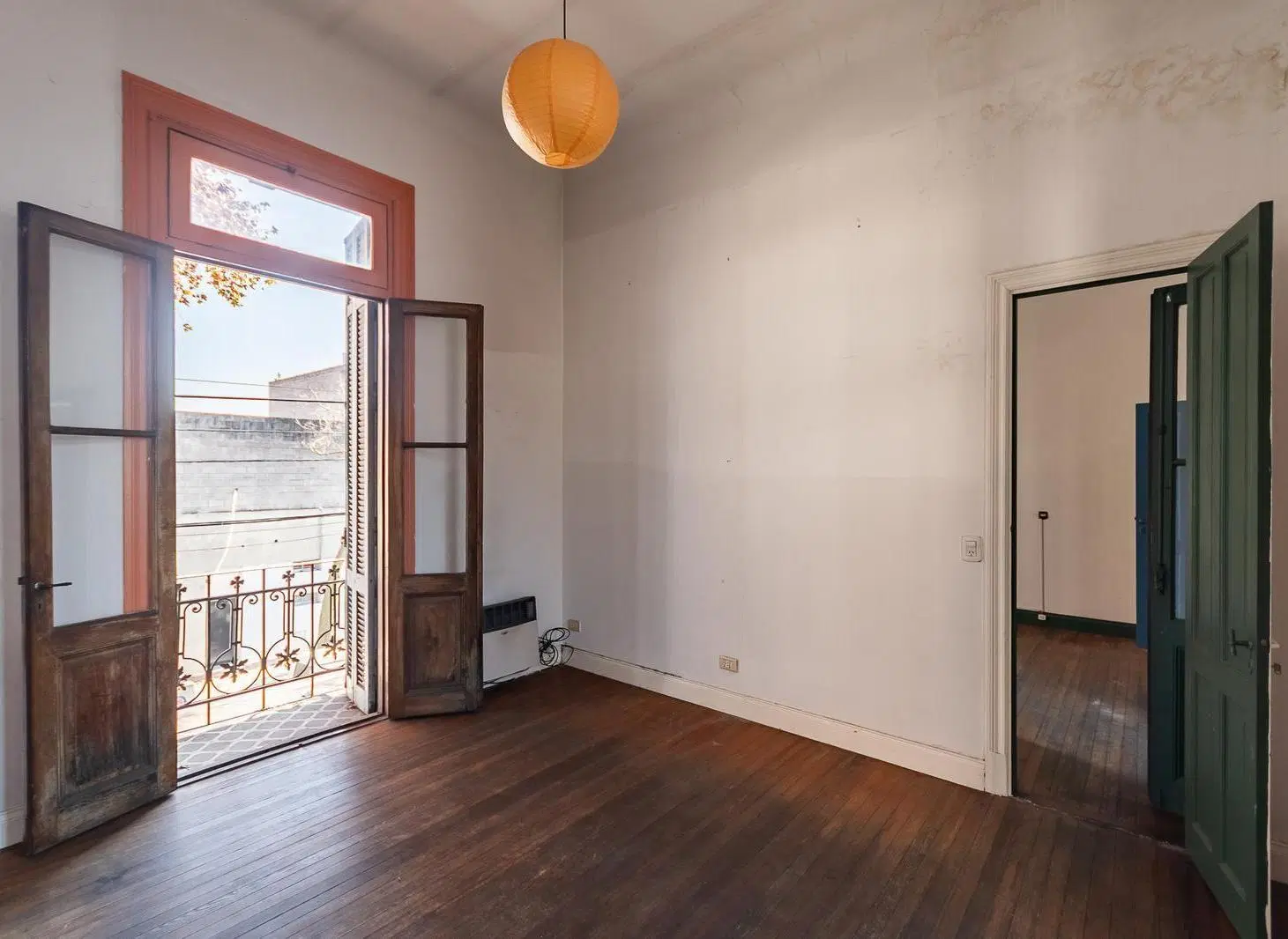 Venta Lote en esquina en La Paternal. Acepta metros! 3