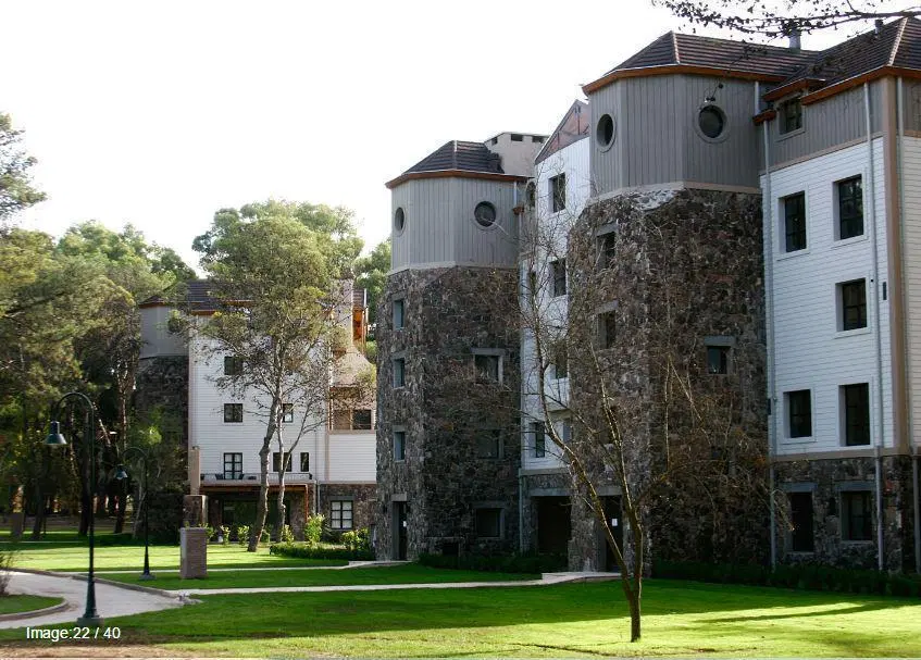 ALQUILER TEMPORARIO Departamento 4 amb -180mts2- La Reserva Cardales- Galeria al campo de golf 3