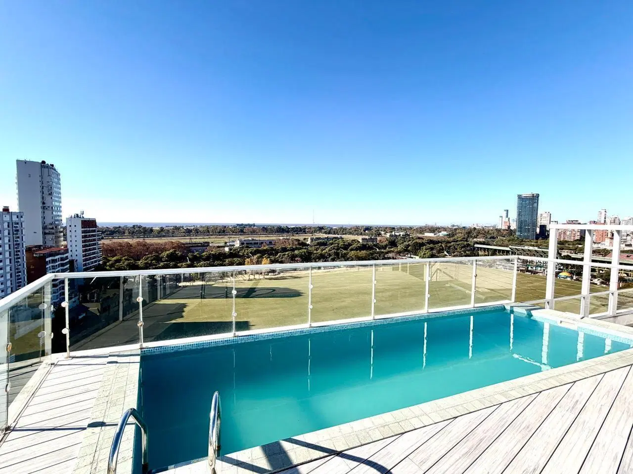 ALQUILER Departamento 3 AMBIENTES - COCHERA FIJA - PISO ALTO vista al río en Las Cañitas 2