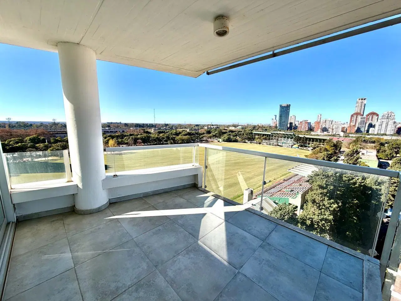 ALQUILER Departamento 3 AMBIENTES - COCHERA FIJA - PISO ALTO vista al río en Las Cañitas 3