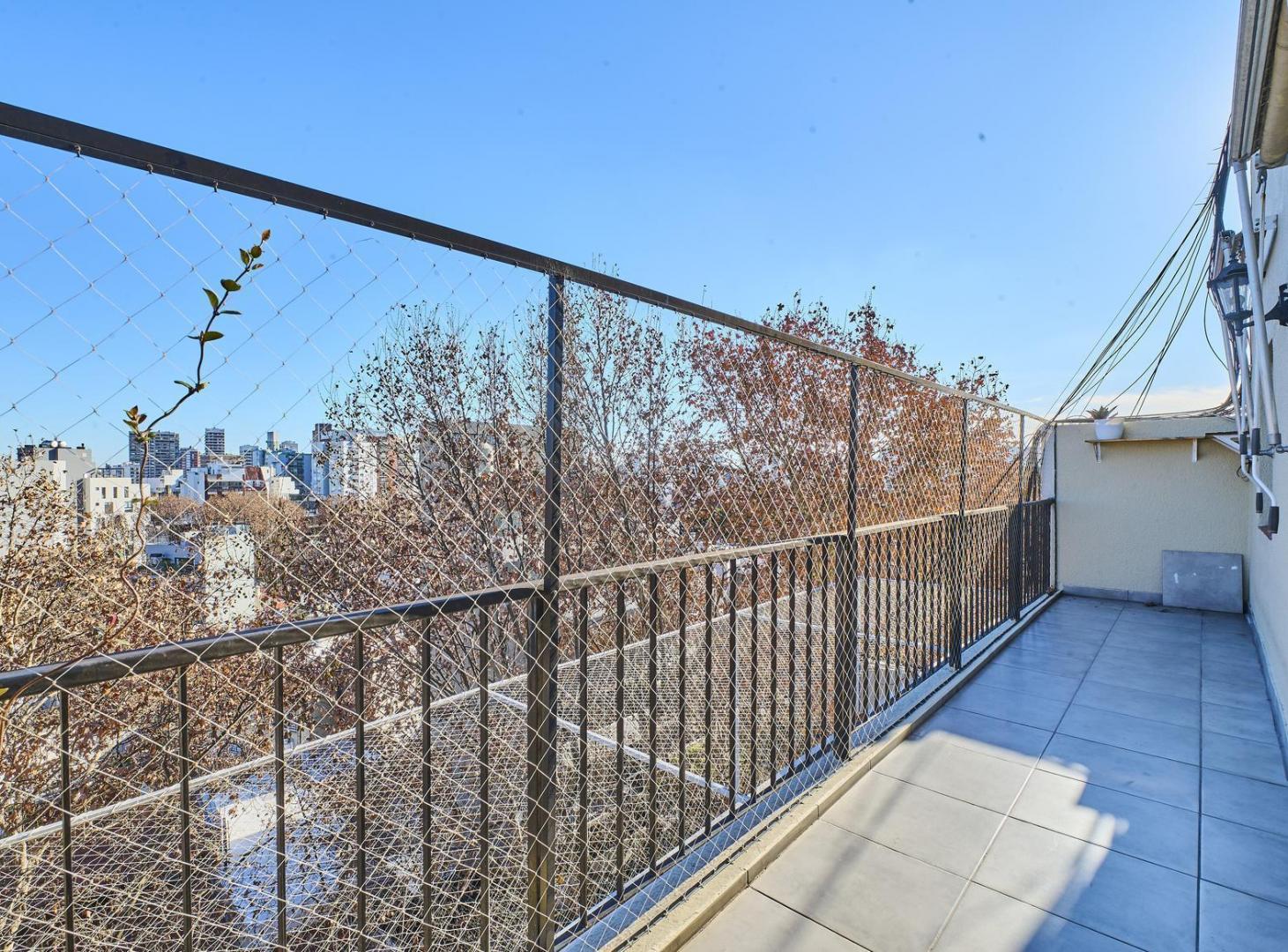Foto de VENTA Departamento 3 AMBIENTES con BALCÓN - RECICLADO - Colegiales, imagen 2