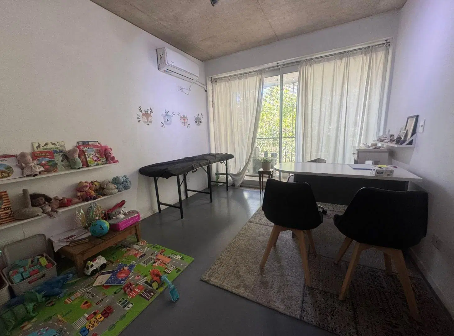 ALQUILER MONOAMBIENTE CON BALCÓN AL FRENTE | IDEAL CONSULTORIO 4