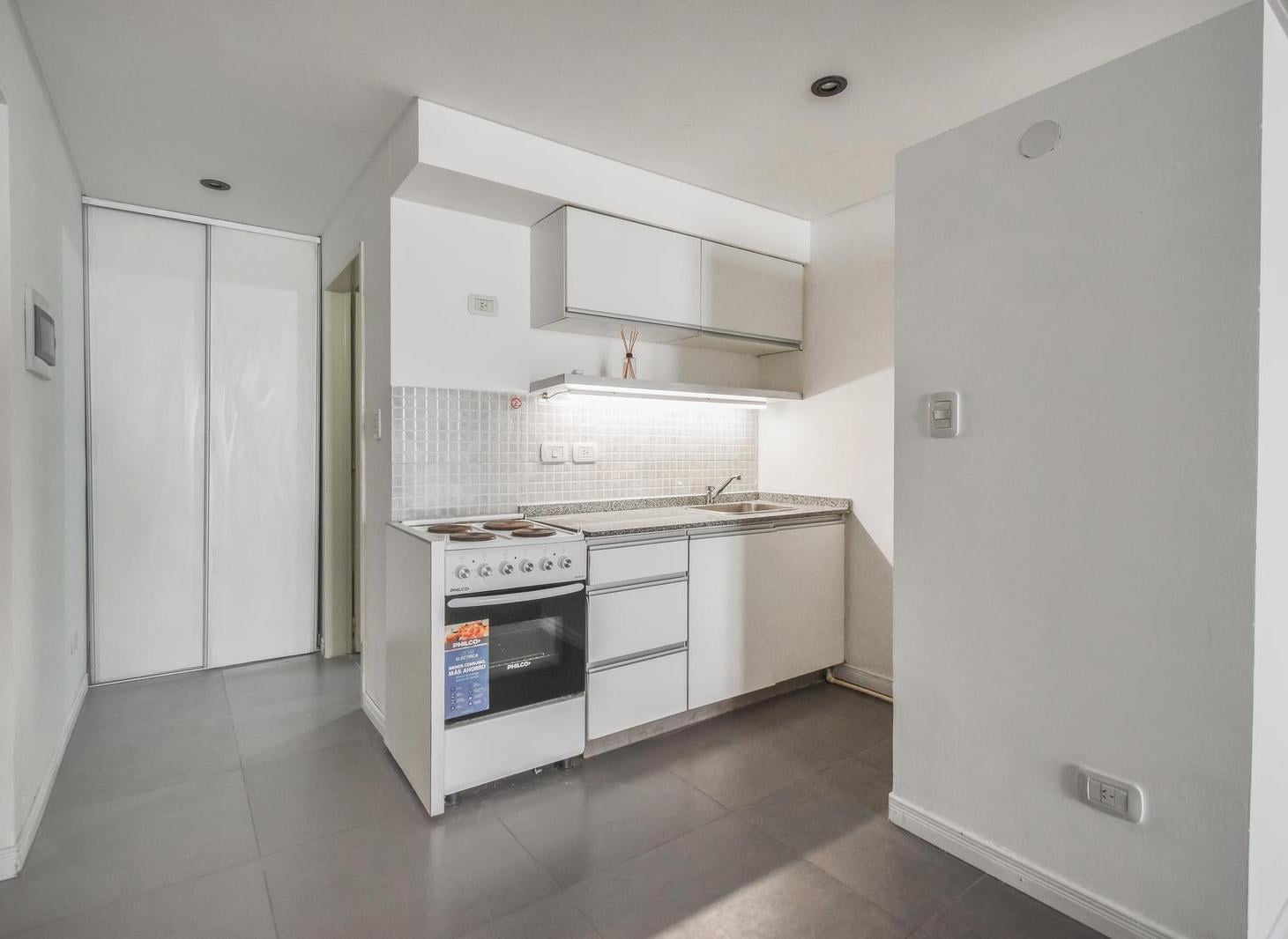 Foto de Venta Departamento Monoambiente con patio en Villa Ortuzar, imagen 1