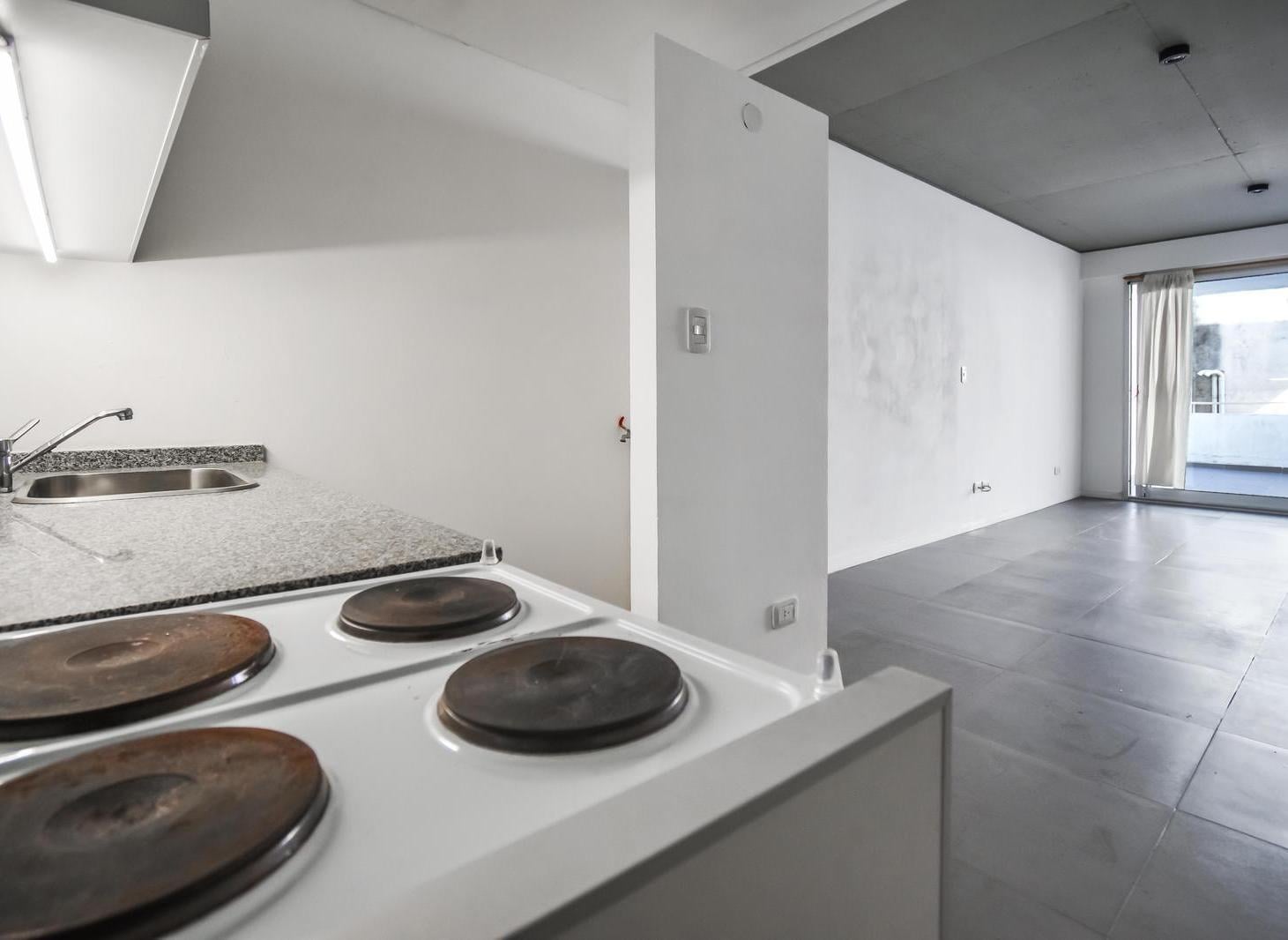 Foto de Venta Departamento Monoambiente con patio en Villa Ortuzar, imagen 4