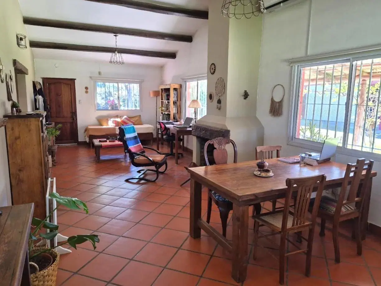 VENTA CASA ... AMBIENTES - GRAN PARQUE- BARADERO 2