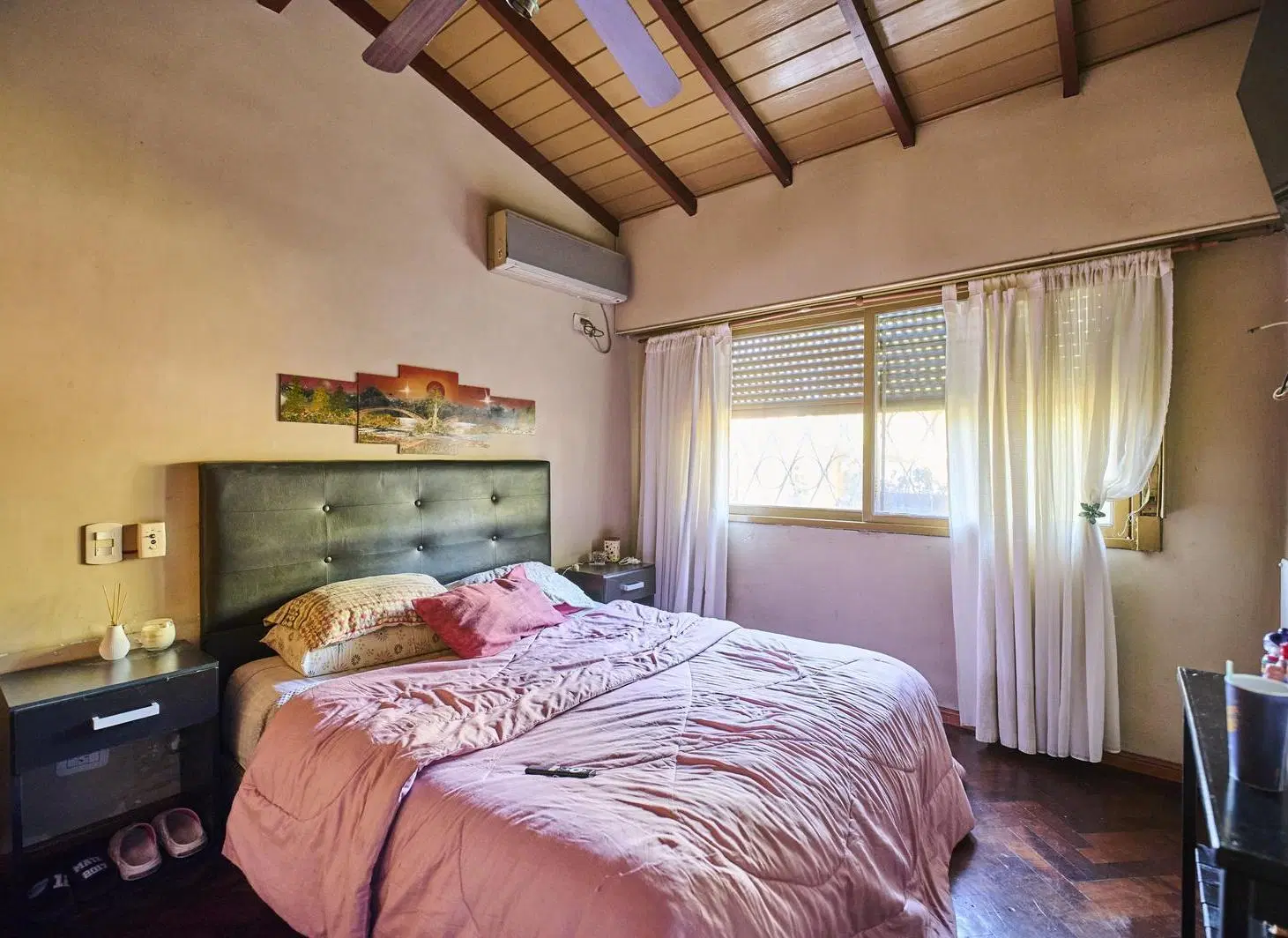 Venta Casa en Lote Propio de 3 Amb con Quincho y Patio con Jardin 5