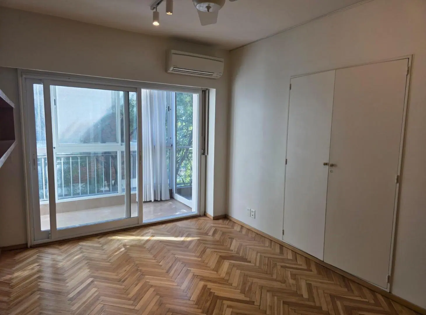 Alquiler Departamento 4 ambientes con dependencia en Palermo 8