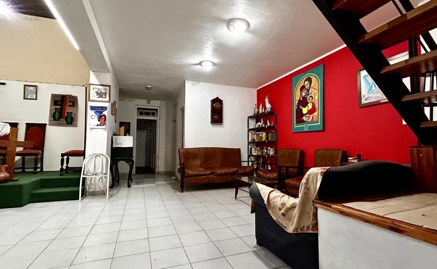 Foto de VENTA CASA EN LOTE DE 146 M2 TOTALES. IDEAL USO COMERCIAL DEPOSITO O, imagen 3