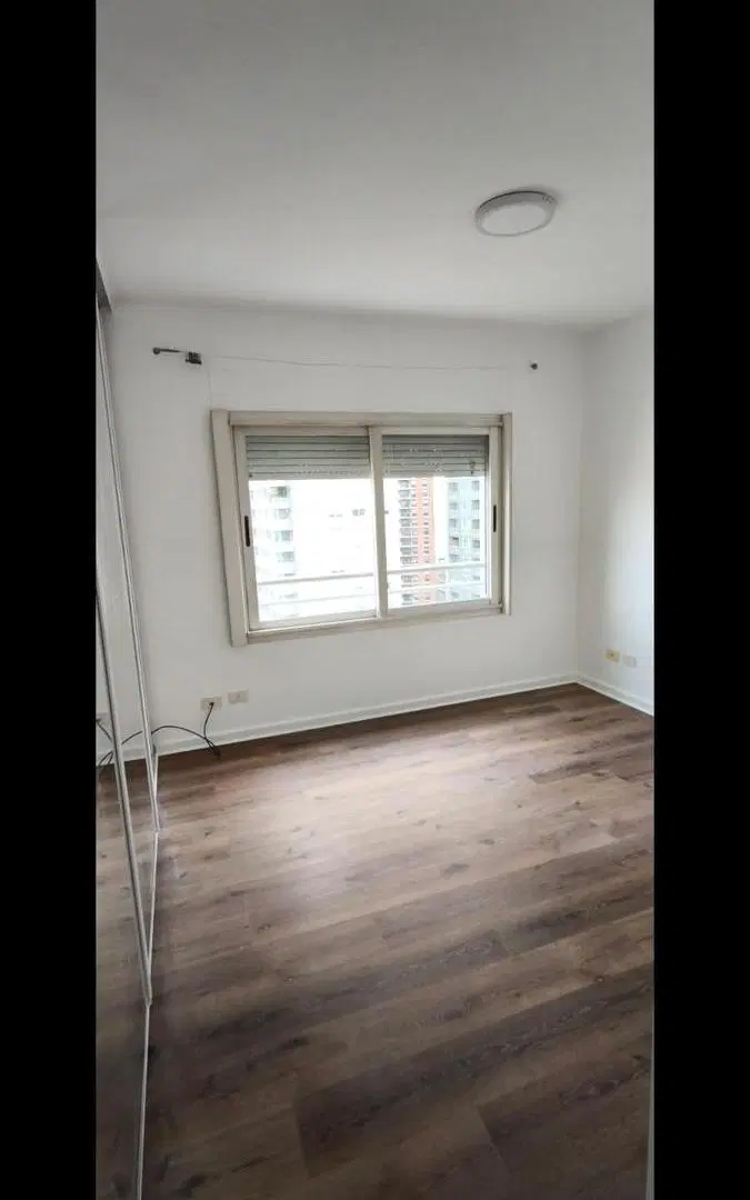 Departamento en Alquiler Torre Ruggieri 8
