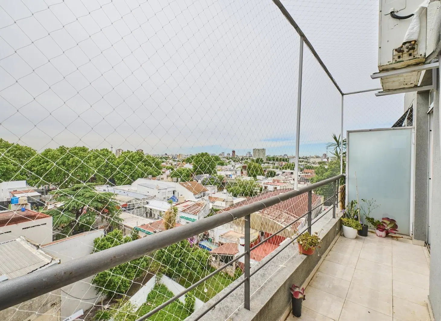 Venta Departamento Monoambiente en Monte Castro 2