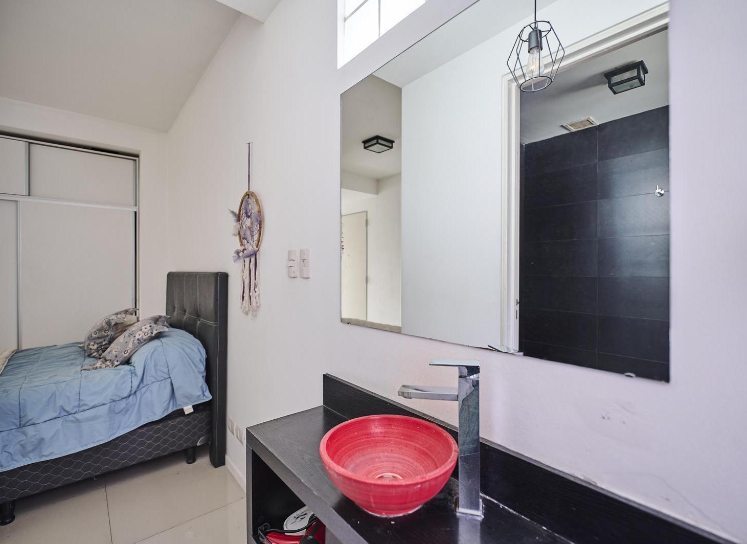 Foto de Departamento monoambiente divisible con balcon al frente luminoso, imagen 3
