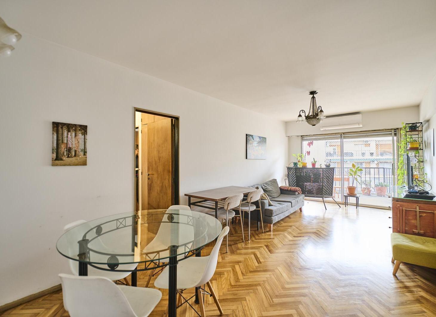 Foto de Venta 3 ambientes CABALLITO piso 12 con balcón terraza, imagen 1