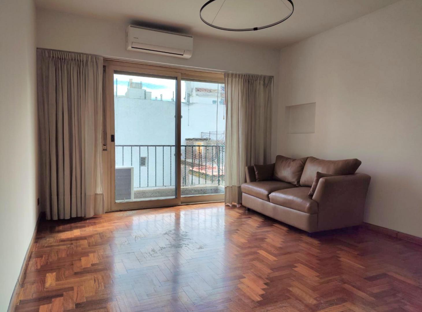 Foto de Alquiler Departamento 2 ambientes Balvanera c balcón - piso alto, imagen 2