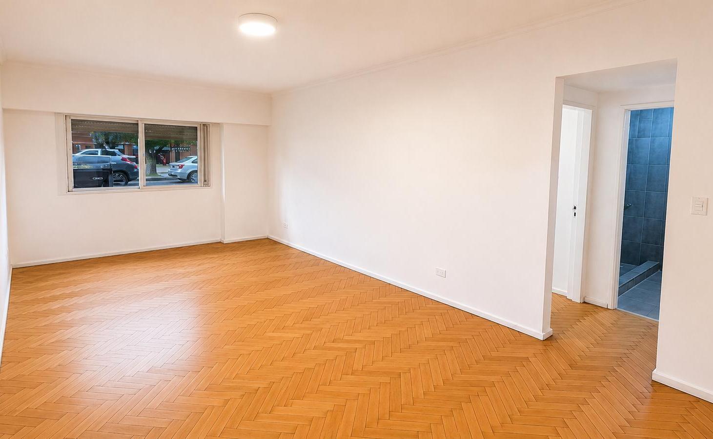 Foto de ALQUILER 2 AMBIENTES EN PLANTA BAJA CON PATIO – BELGRANO – SIN EXPENSAS, imagen 3
