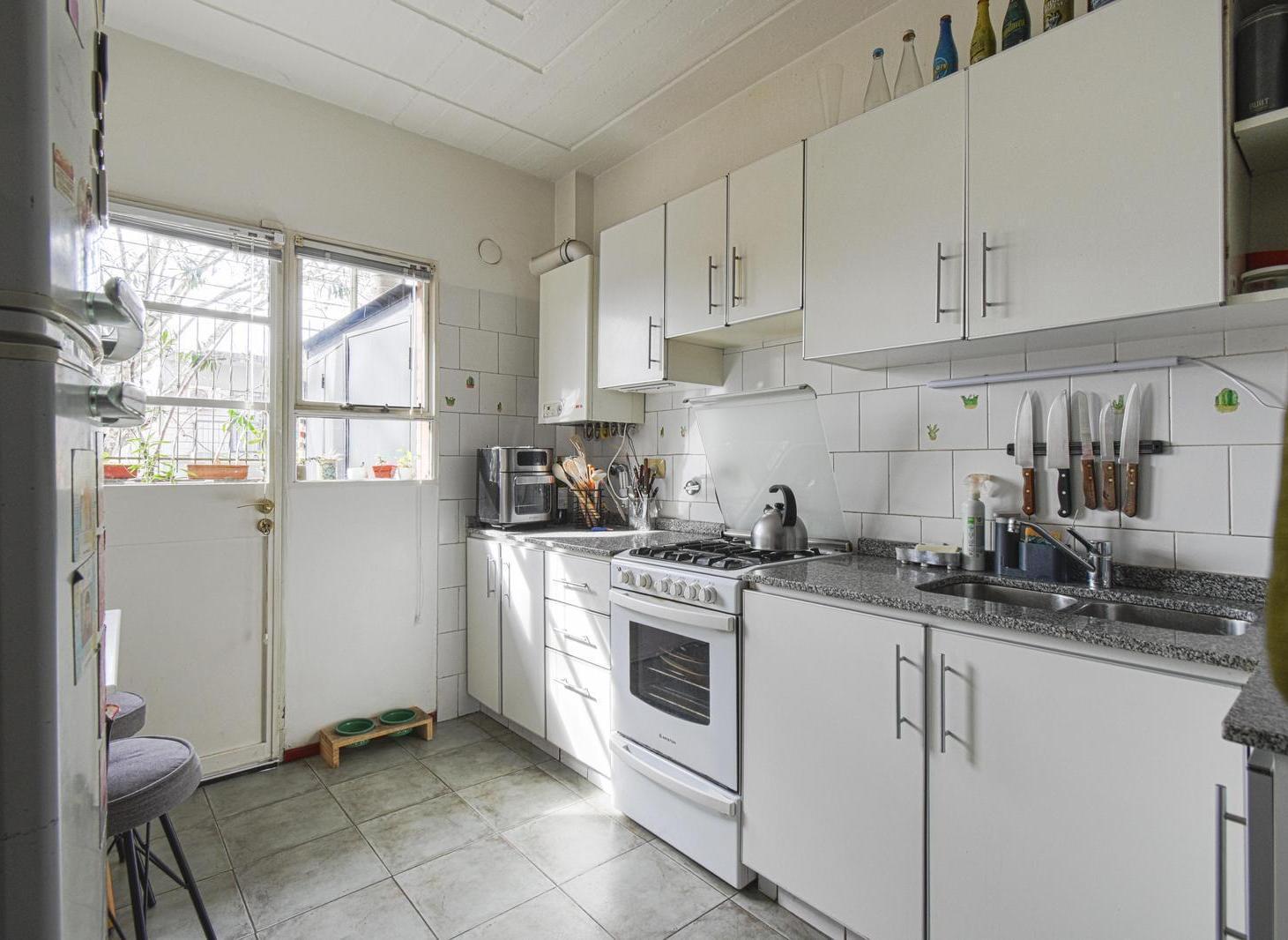 Foto de Departamento dúplex 4 ambientes con balcón terraza y cochera en Villa, imagen 1