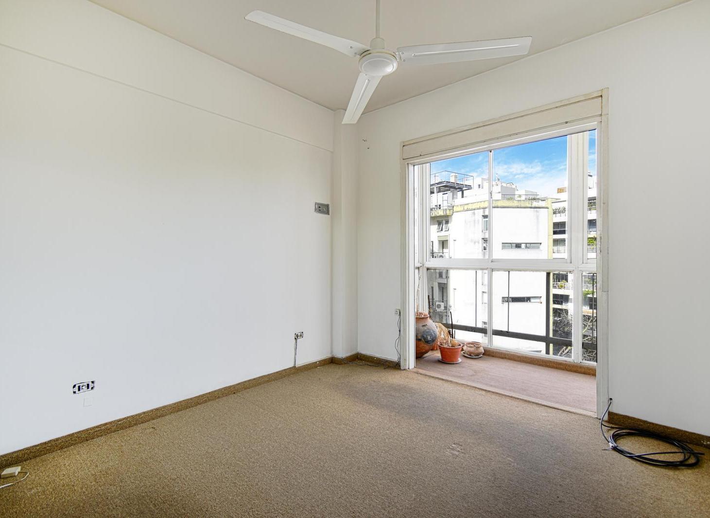 Foto de VENTA 3 AMBIENTES CON BALCON CORRIDO EN PALERMO HOLLYWOOD- APTO CREDITO, imagen 1