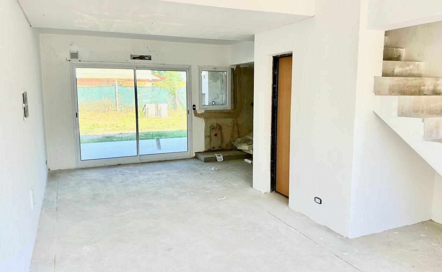 Foto de Venta Duplex En Obra Falta Terminaciones, imagen 4