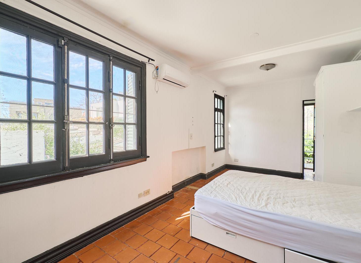 Foto de Casa 4 hambientes, 3 habitaciones, con Jardin, pileta y terraza en San, imagen 2