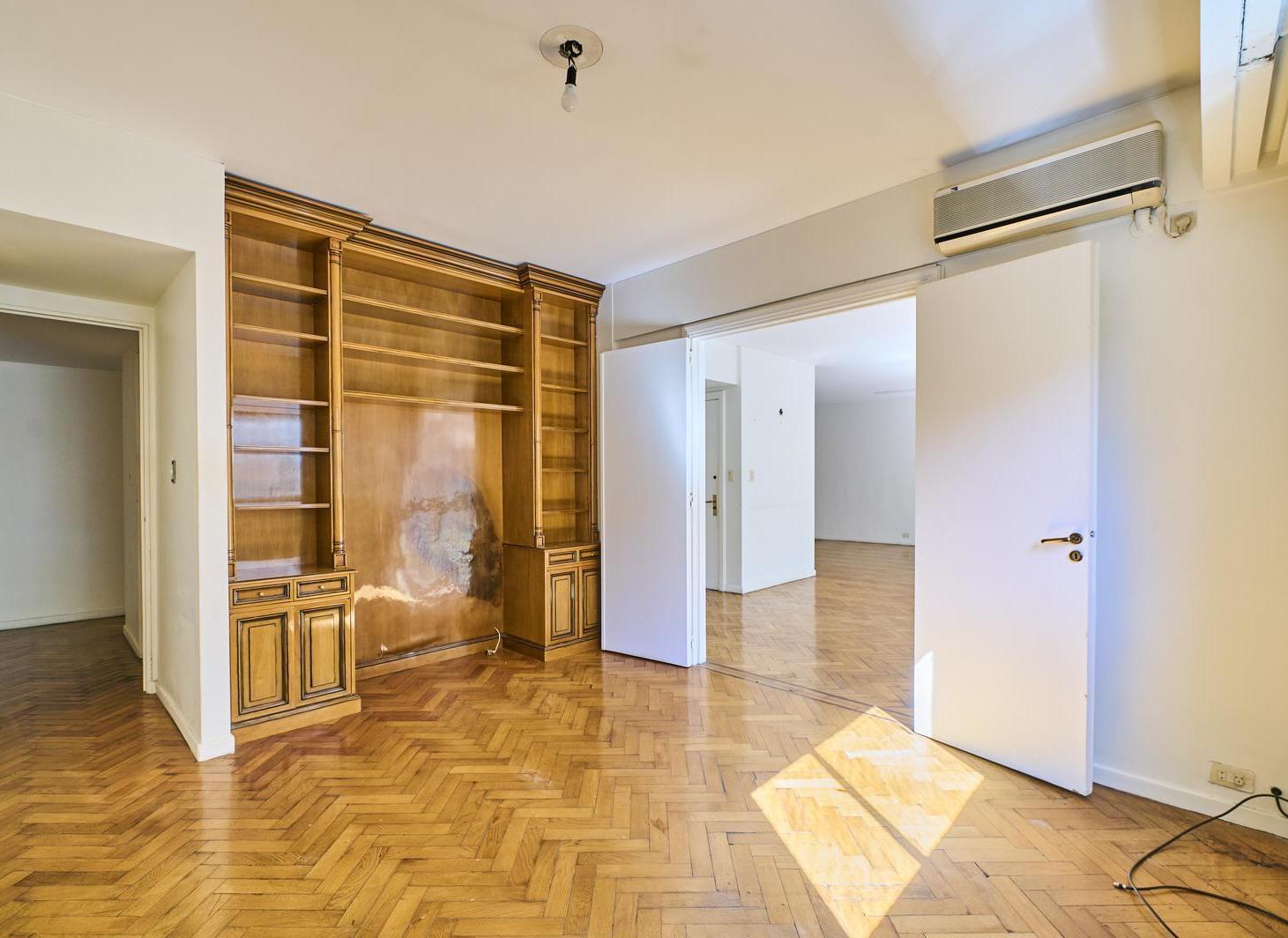 Foto de Venta de Departamento 5 ambientes en Recoleta, imagen 4