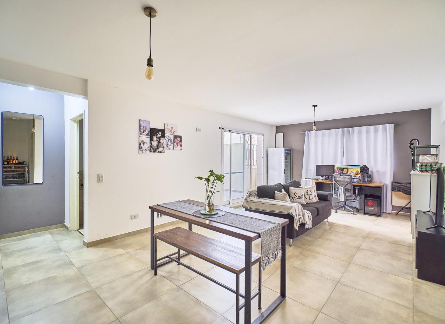 Foto de Venta Departamento 4 Ambientes Luminoso en Parque Patricios, imagen 1