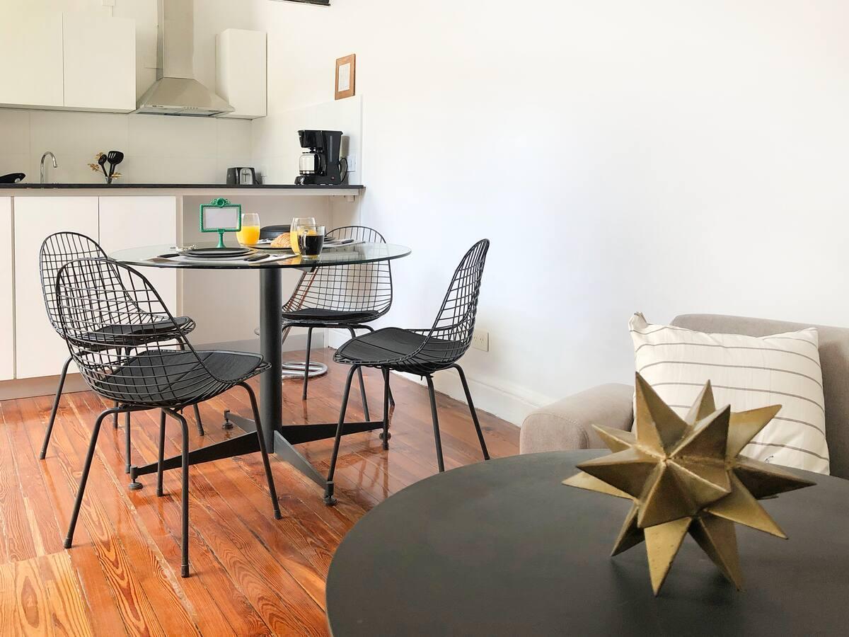Foto de VENTA DEPARTAMENTO 2 AMBIENTES GRANDE TERRAZA VERDE, imagen 1
