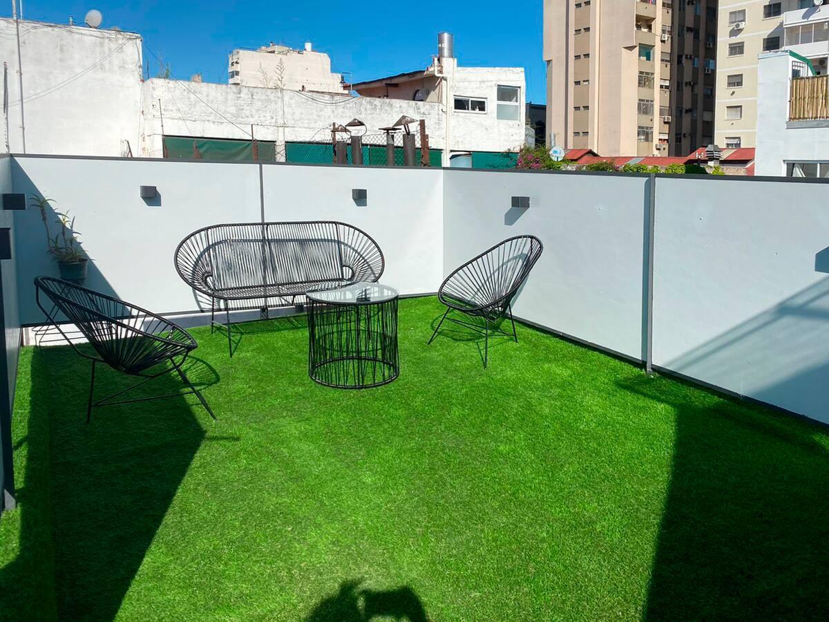 Foto de VENTA DEPARTAMENTO 2 AMBIENTES GRANDE TERRAZA VERDE, imagen 4