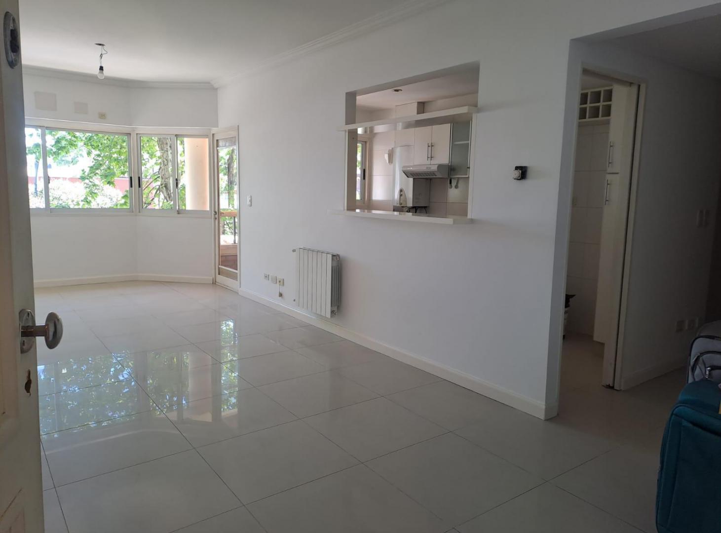 Foto de ALQUILER DEPARTAMENTO 2 AMBIENTES CON COCHERA EN VILLA DEVOTO, imagen 3