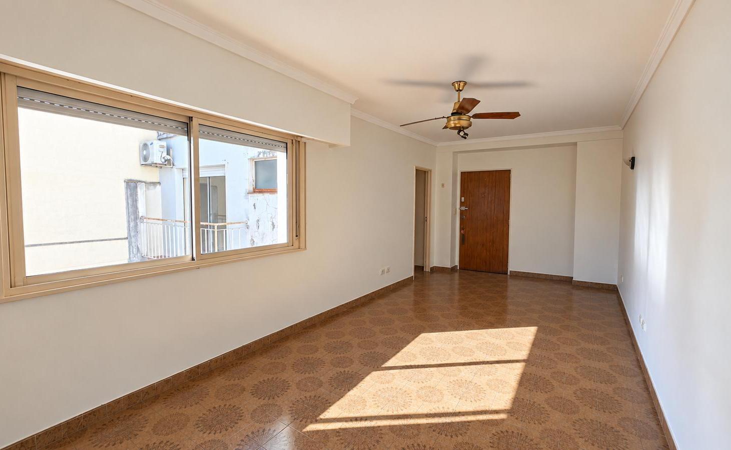 Foto de Venta Departamento dos ambientes a refaccionar, imagen 4