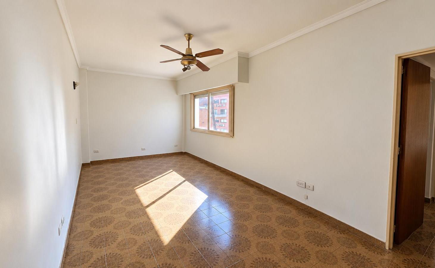 Foto de Venta Departamento dos ambientes a refaccionar, imagen 1