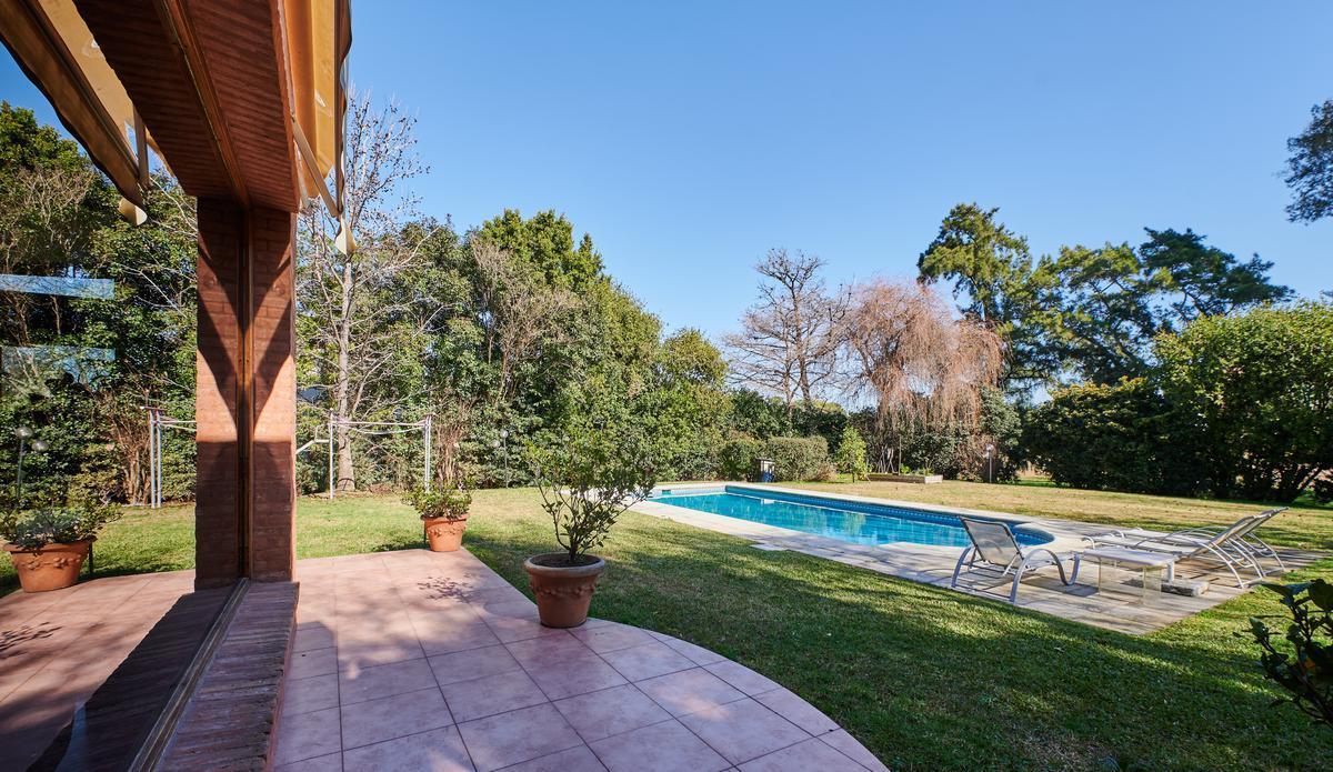 Foto de Venta Casa 5 ambientes Tigre Club de Campo Hacoaj ubicada sobre un lote, imagen 3