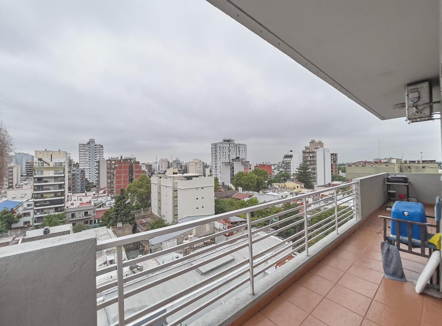 Foto de Venta Departamento 2 ambientes Flores Piso Alto luminoso, imagen 1