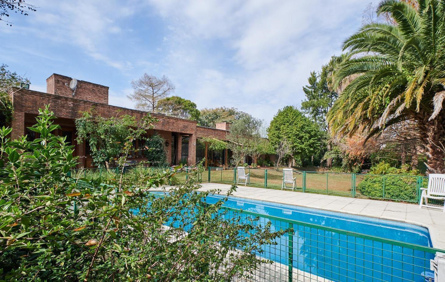 Foto de Venta Casa 6 ambientes en Club de Campo Hacoaj Tigre Estilo Inglés, imagen 1