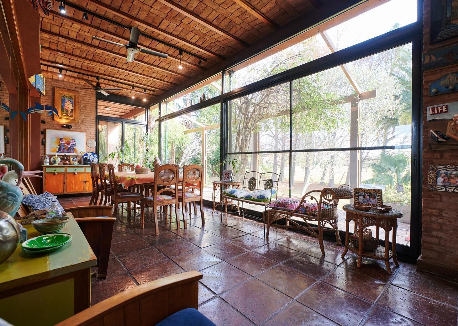Foto de Venta Casa 6 ambientes en Club de Campo Hacoaj Tigre Estilo Inglés, imagen 4