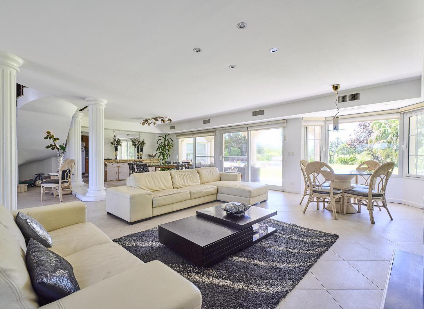 Foto de Venta Casa 6 ambientes Club de Campo Hacoaj Tigre Un sólo terreno, imagen 4