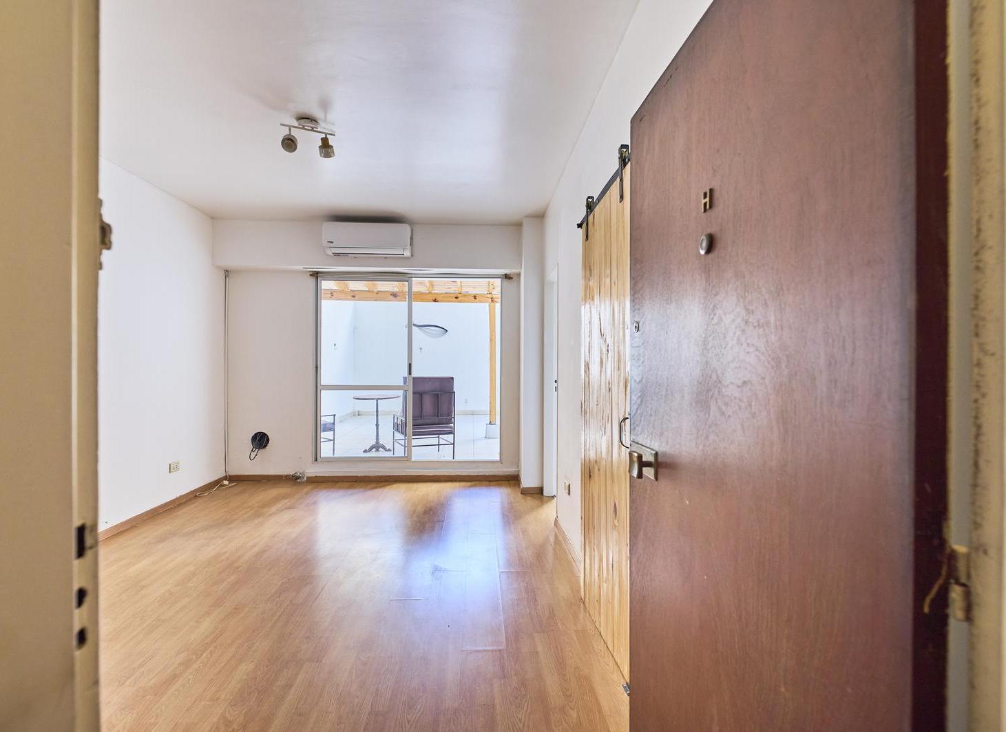 Foto de Venta Departamento Monoambiente con gran Patio en recoleta, imagen 4