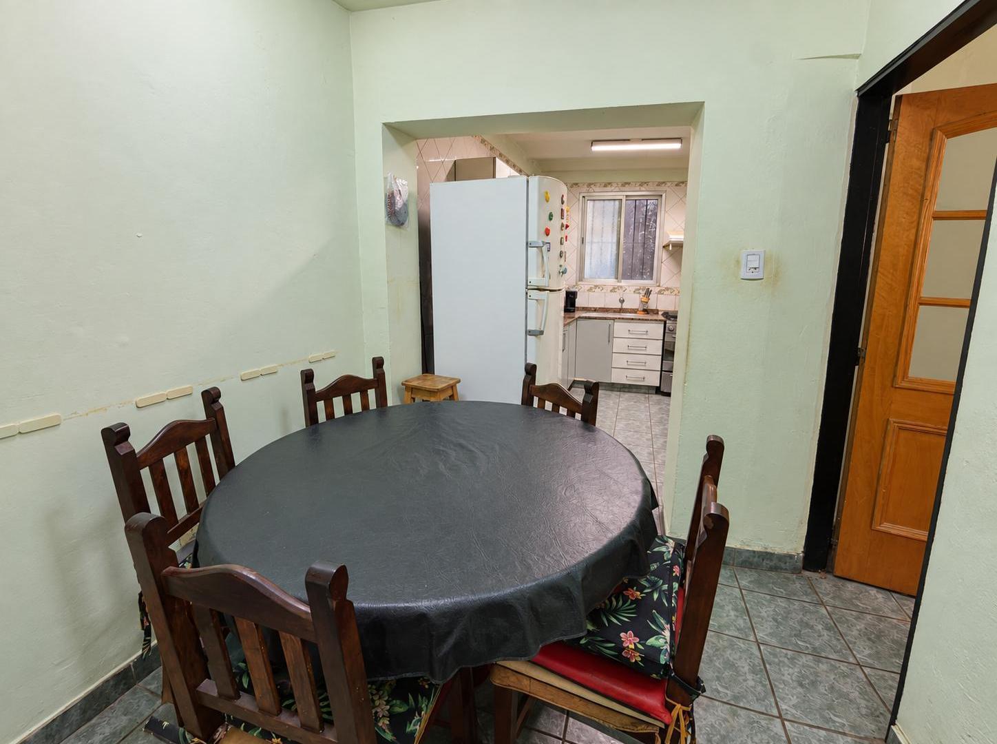 Foto de VENTA PH 5 AMBIENTES ALTILLO - PRIMER PISO POR ESCALERA - BALCÓN, imagen 3