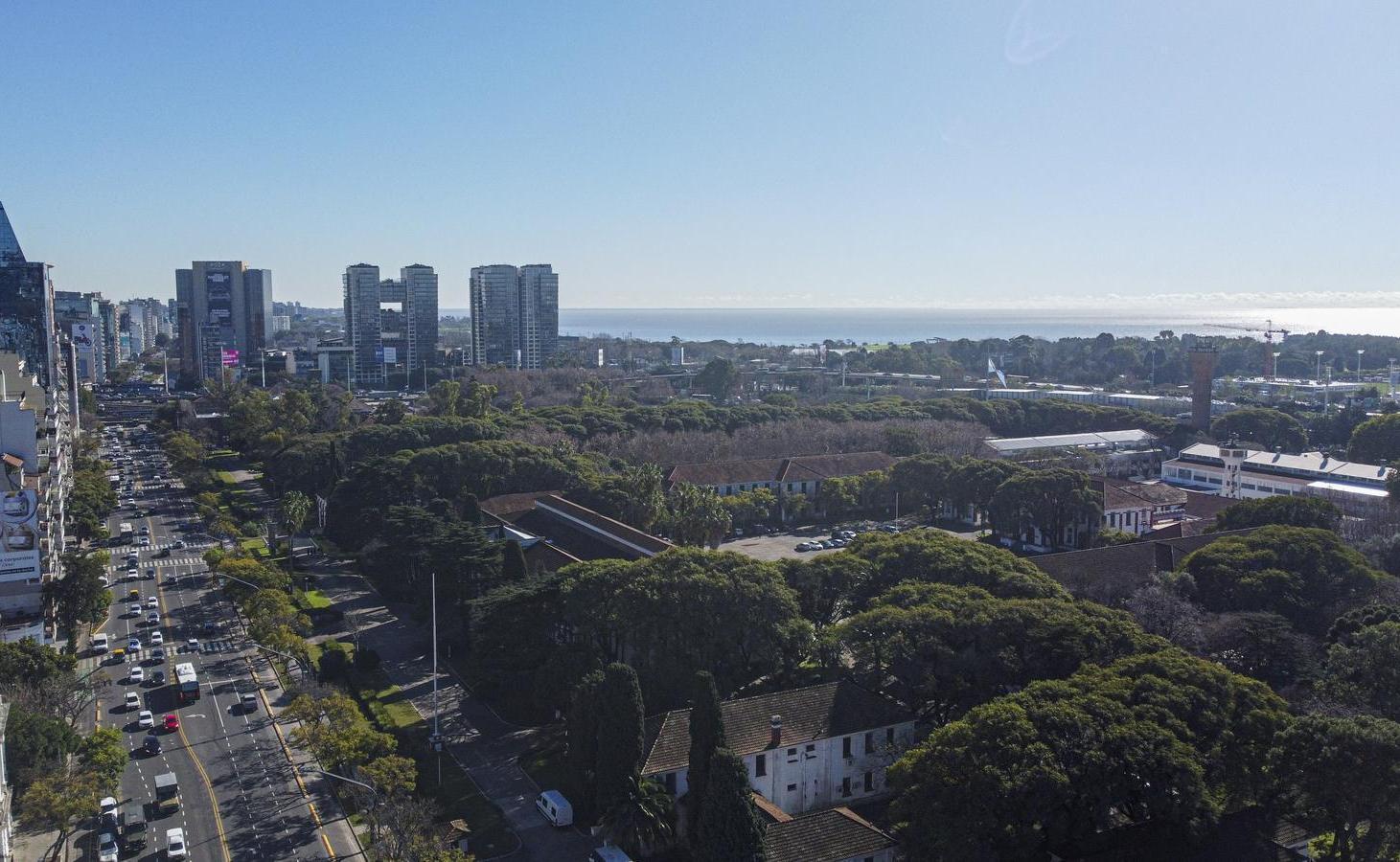 Foto de BLACK LIBERTADOR | PISO 14 | 4 AMBIENTES | 2 TERRAZAS | 196 M², imagen 2