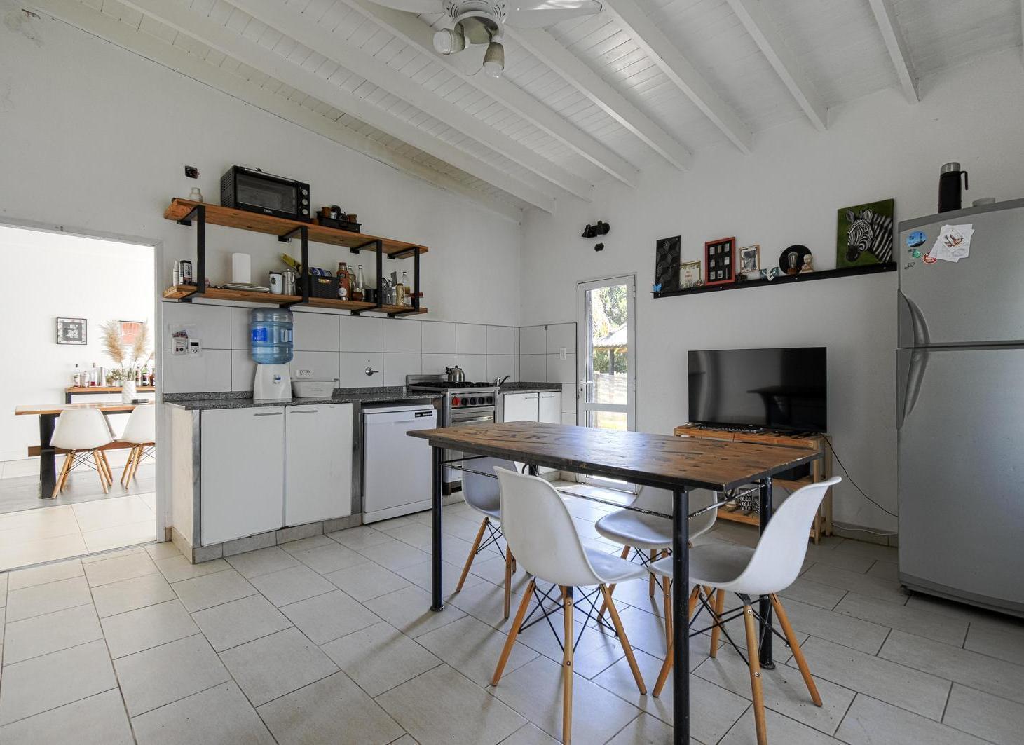 Foto de Casa quinta a la venta en Lobos, imagen 4