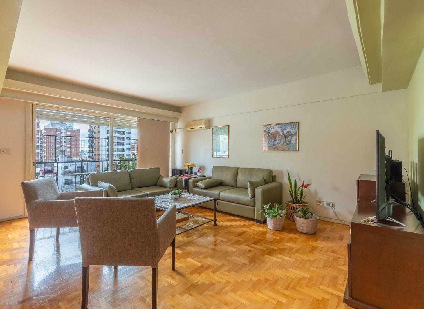 Foto de Venta departamento 4 ambientes mas dependencia con balcón y cochera, imagen 1