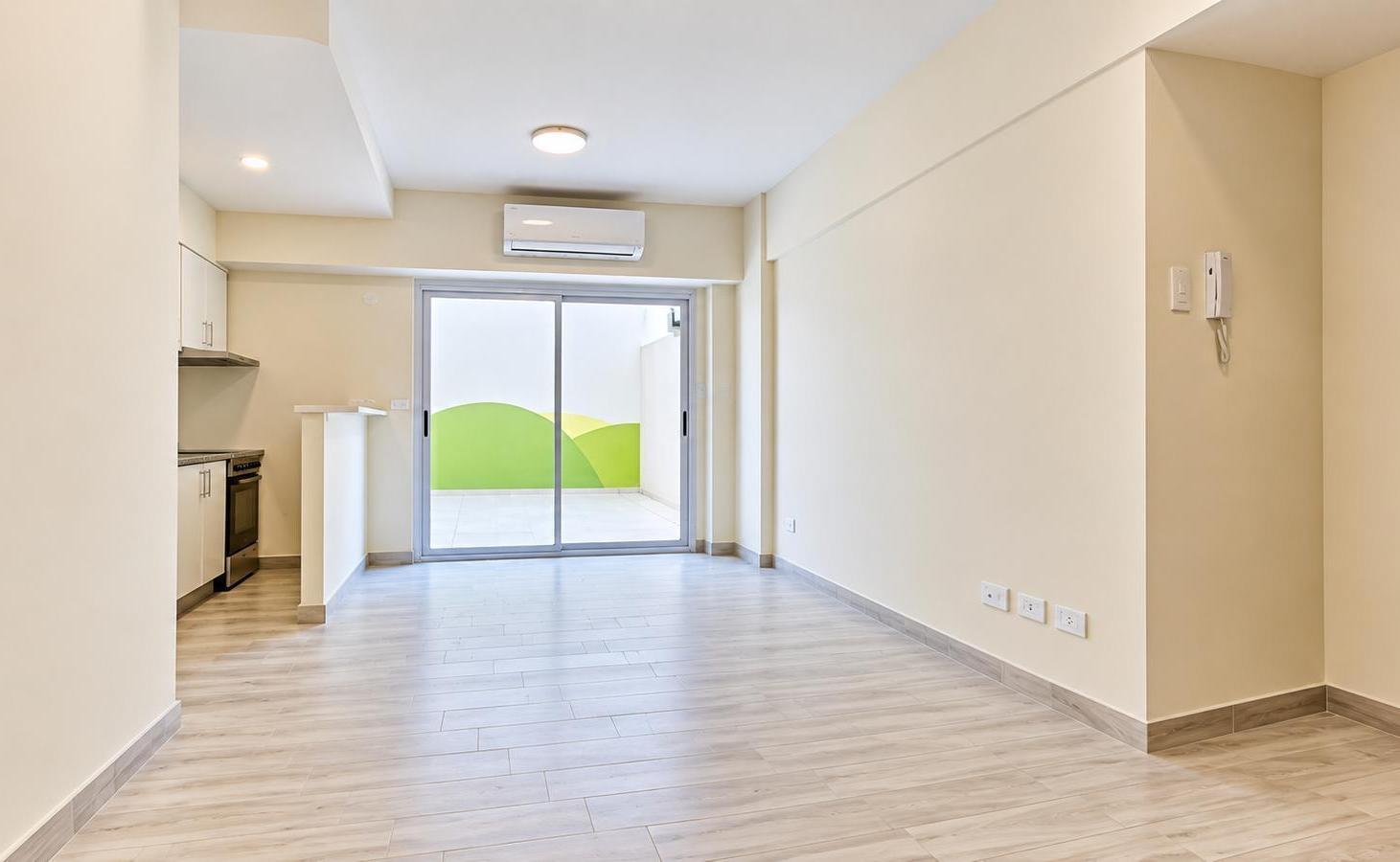 Foto de Alquiler Monoambiente a Estrenar con Gran Patio y Amenities – Monserrat, imagen 1
