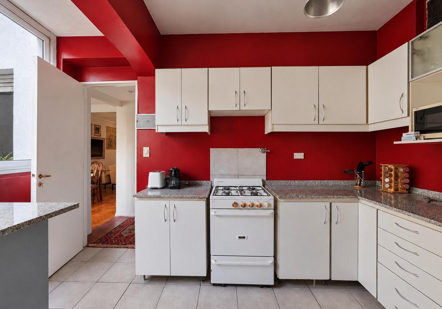 Foto de VENTA 3 AMBIENTES RECICLADO A NUEVO CON BALCÓN Y SEGURIDAD 24 HS, imagen 2